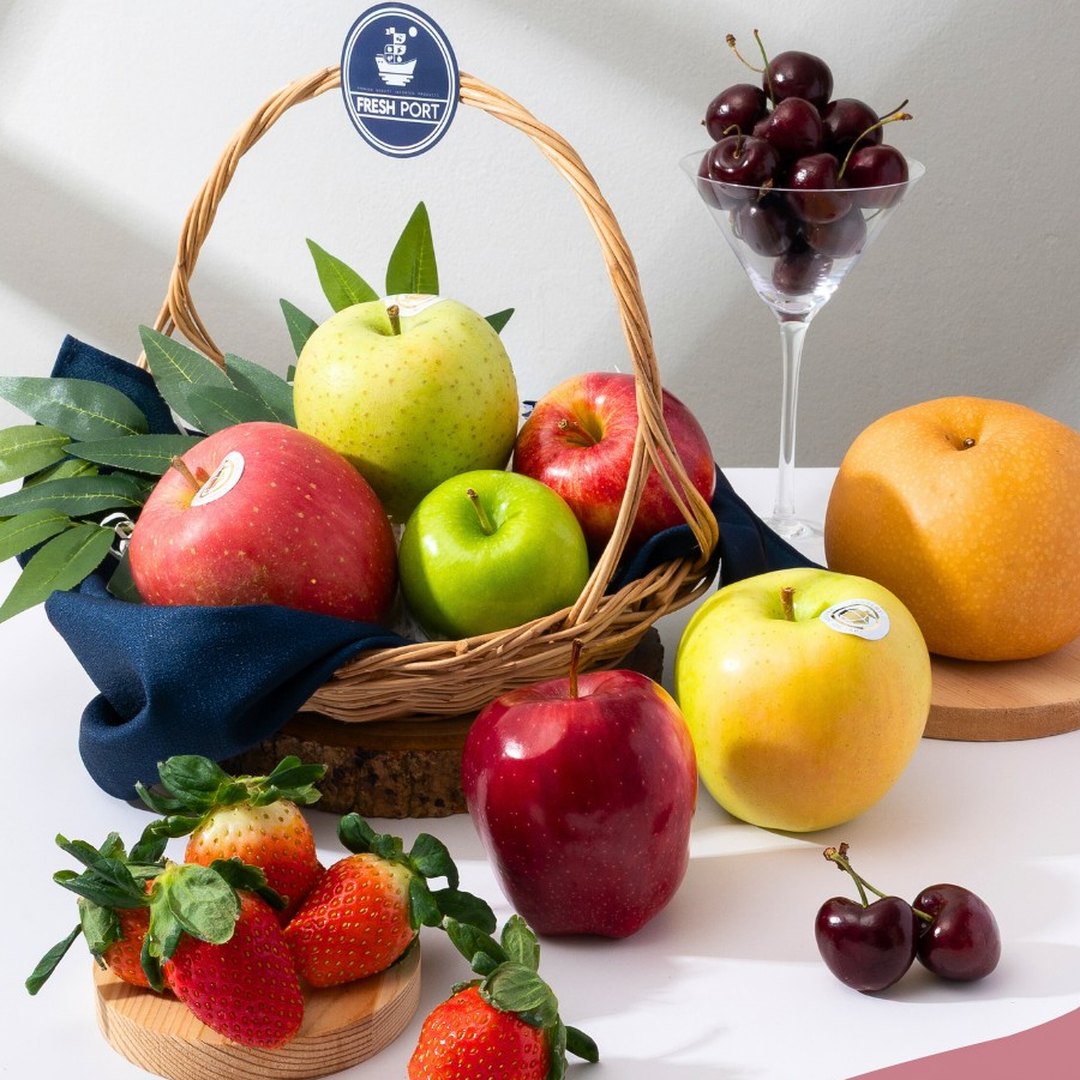 Fresh Port fruit
